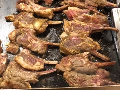 现扒羊排-北京王府井希尔顿酒店·万斯阁西餐厅