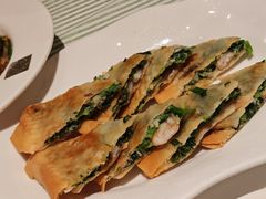 招牌春韭鲜虾脆薄饼-桂满陇·杭州饭店(清河万象店)