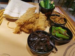 -丁里羊肉小镇(天鹅湖总店)