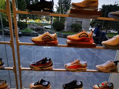 -NIKE KICKS LOUNGE体验店(北京新中关店)