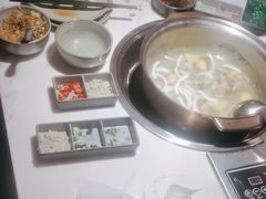 -喃喃椰·糟粕醋·椰子鸡火锅(七堡花园店)