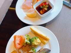 -大中华希尔顿酒店-念自助餐·嗨啤·小龙虾