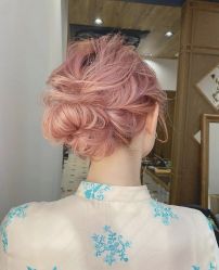 -Hello Lady发型设计