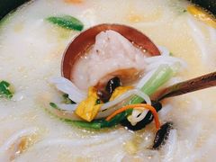 云南过桥米线-云海肴·汽锅鸡·云南菜(天山百盛优客店)