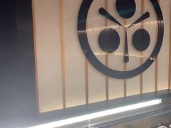 -牛YO寿喜烧·铁板烧和牛火锅自助(市府恒隆店)