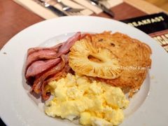 Thedawnbreakfas-Pancakes on the rocks(Darling Harbour)