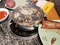 -釜御山海鲜烤肉火锅自助(新城市中心店)