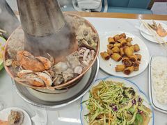 -一口猪海鲜浑锅·东北家常菜