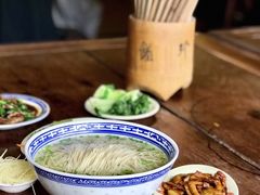 爆鳝面-同得兴 Since·1995 传统苏式面馆(嘉馀坊店)