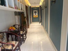 -莱蔻·圣灸堂·推拿艾灸(天山店)