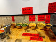 -柳州肥姨妈大骨螺蛳粉(江宁万达店)