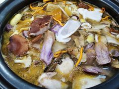 -菌之家·专业纯野生菌火锅·特色炒菌