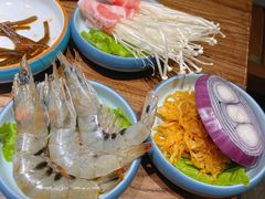 -明洞阿姨·韩式酱蟹烤肉·创意料理(三元桥店)