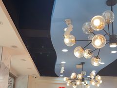 -休记光头香辣蟹干锅(绵竹店)