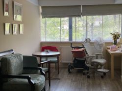 -知爱母婴专护全套房月子会所(新华路店)