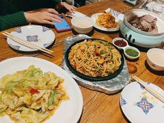 -蒙亨·阿木图赛(乌兰察布天恒广场店)