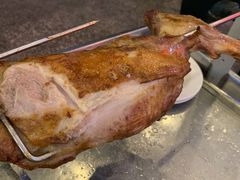 招牌烤羊腿-探牛东北烧烤·铁锅炖大鹅(深圳总店)
