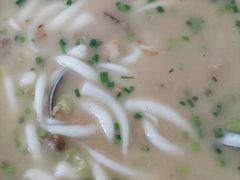 -鹏城人家海鲜酒家·23年老字号(较场尾店)