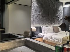 -Yolo私汤温泉设计师酒店(重庆南滨路店)