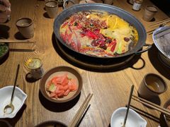 -卤校长重庆火锅(银泰城店)