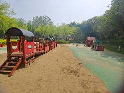 -酷酷兔少儿拓展天地