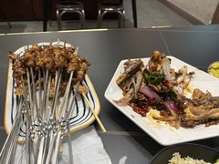 -许哥东北烧烤·铁丳烤串·宫后夹肉(繁花中心店)