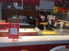 -阳山北服务区-停车场