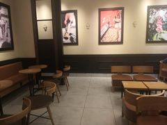 大堂-星巴克臻选(威海威高广场店)