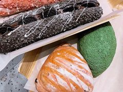 草莓魔法棒-奈雪的茶(大连新玛特店)