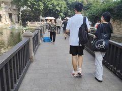 -观音桥步行街