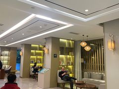 -杭州西湖湖滨银泰亚朵酒店