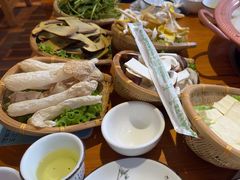 -民食香·腊排骨野生菌美食(木府店)