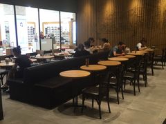 大堂-星巴克臻选(舟山凯虹广场店)