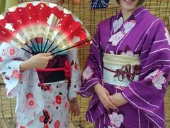 -东京都浅草樱花和服租赁店