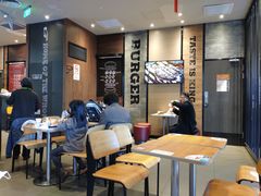 大堂-汉堡王(徐汇绿地缤纷店)