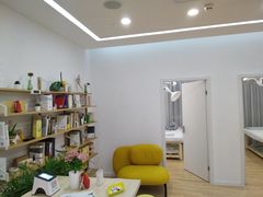 -至艾推拿院·三伏灸(昆城广场店)