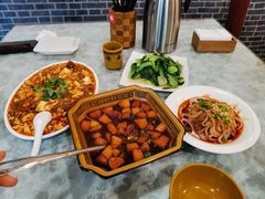 -华光驿站私房菜·黑金冠