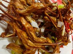 -超越海鲜屋(飞龙物业店)