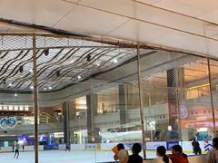 -冰堡国际溜冰场(观澜湖新城MHMALL店)