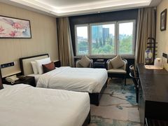 -广东大厦酒店(广州北京路步行街纪念堂地铁站店)