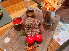 -FAT COW(虹梅路店)