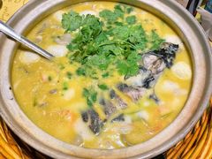 金汤鱼头-小团圆私房菜(江阴长寿店)