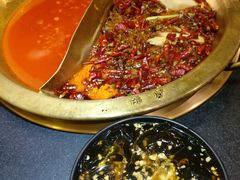 -沸炉重庆老火锅(军事博物馆店)