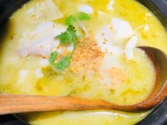 能喝汤的酸菜鱼-九锅一堂酸菜鱼(万达广场店)
