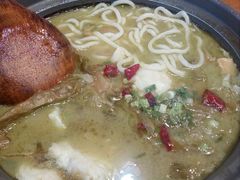 石锅酸菜鱼-周鱼小馆石锅酸菜鱼(活力汇店)