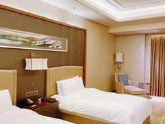 -天津京基皇冠假日酒店