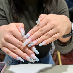 -晨·艺美甲美睫