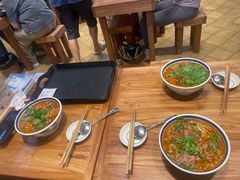 -云阿蛮云南生烫牛肉米线(奉贤路店)