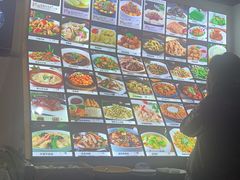 -魏铭鱼头捞饭(晋阳路店)