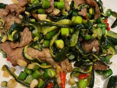 私房脆瓜炒牛肉-启香鸡私房菜(湖景店)